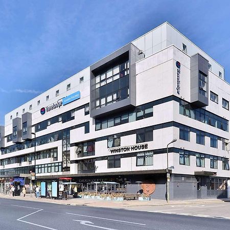 Travelodge London Finchley Exterior foto