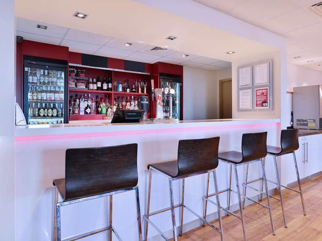 Travelodge London Finchley Restaurant foto